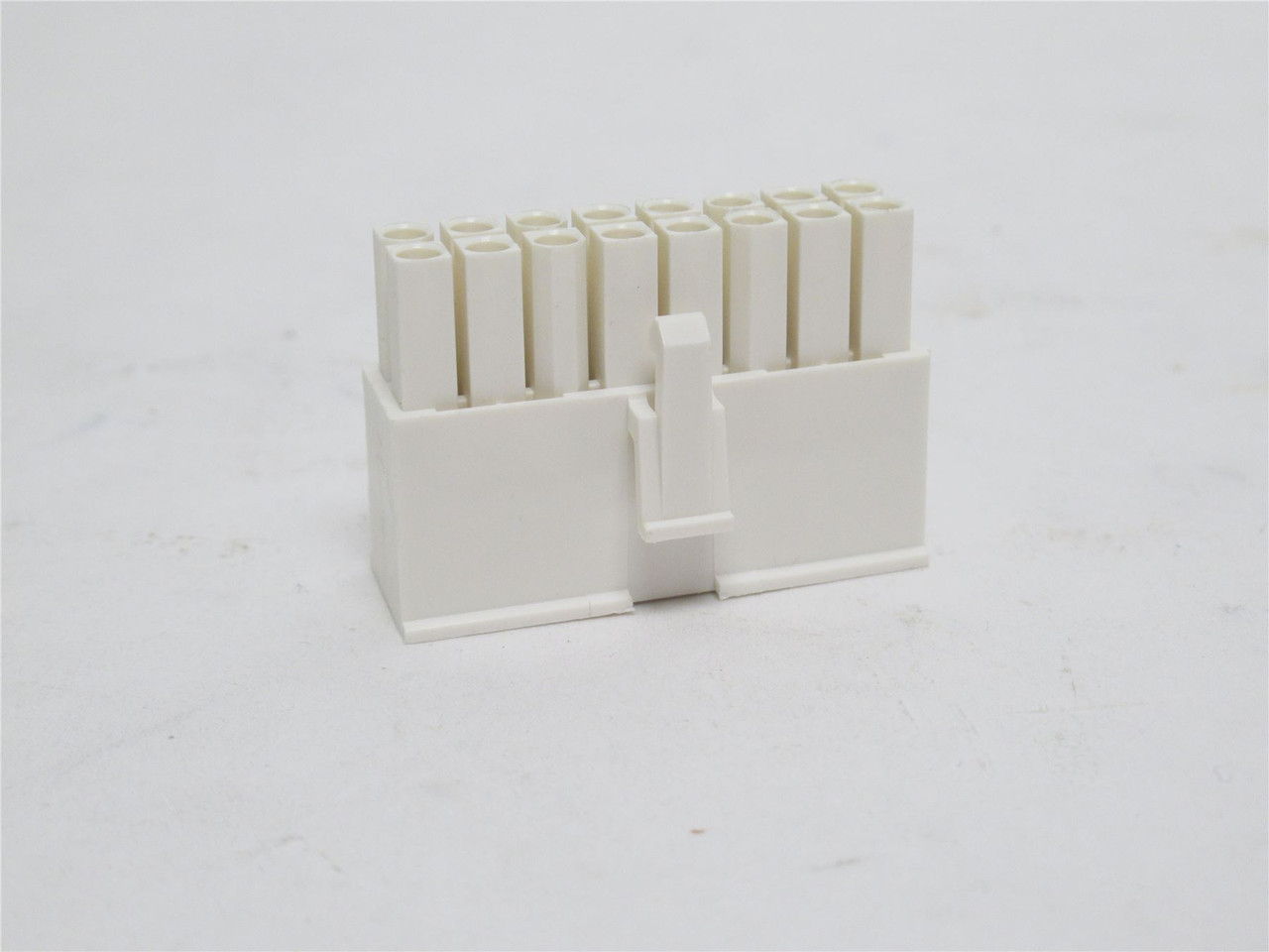 AMP 770583-1; Lot-10 Connector Header; 16Pos; 4.14mm