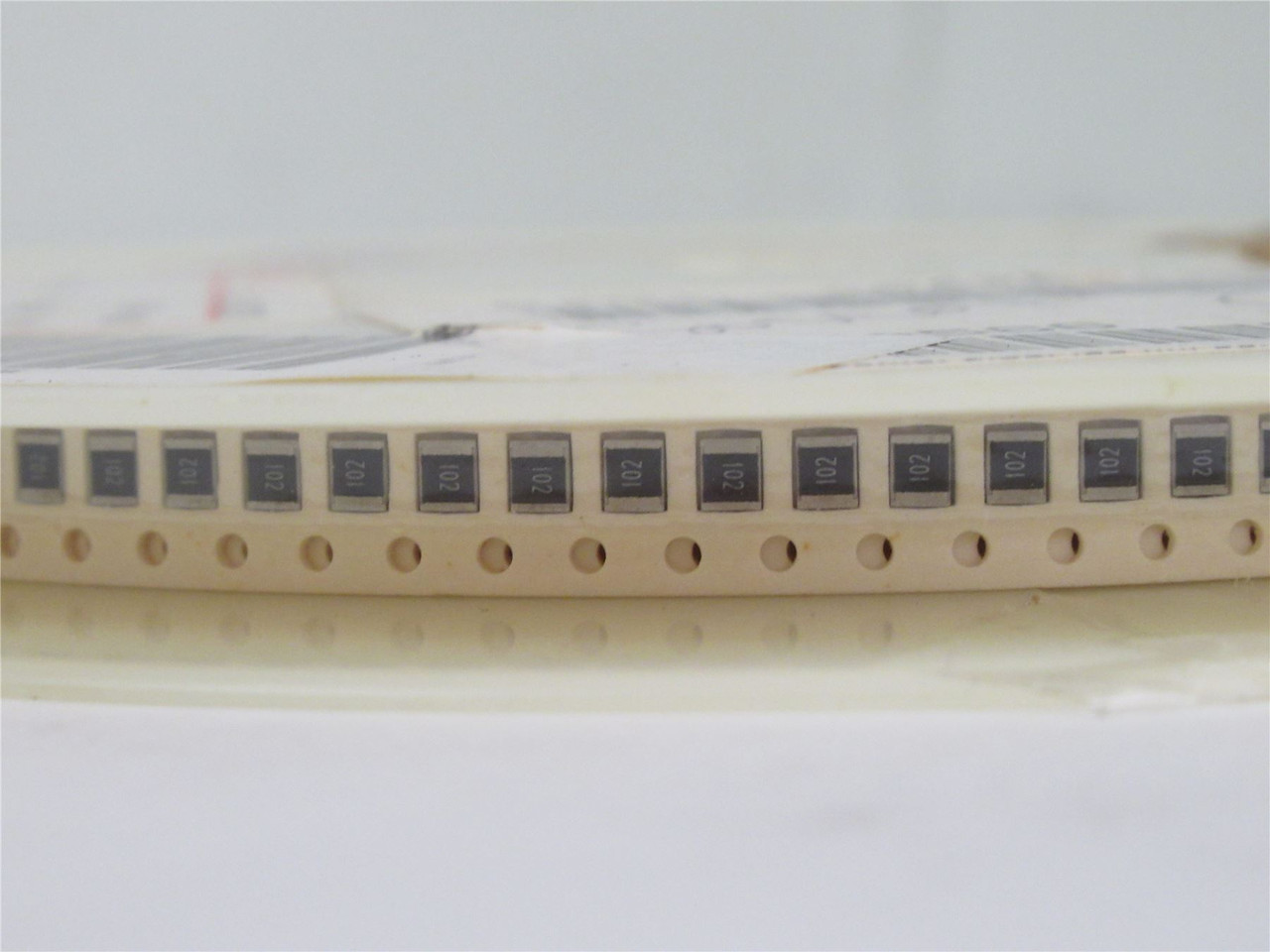 Venkel CR1210-2W-102JT; Lot-3800 Chip Resistor; 1Kohm