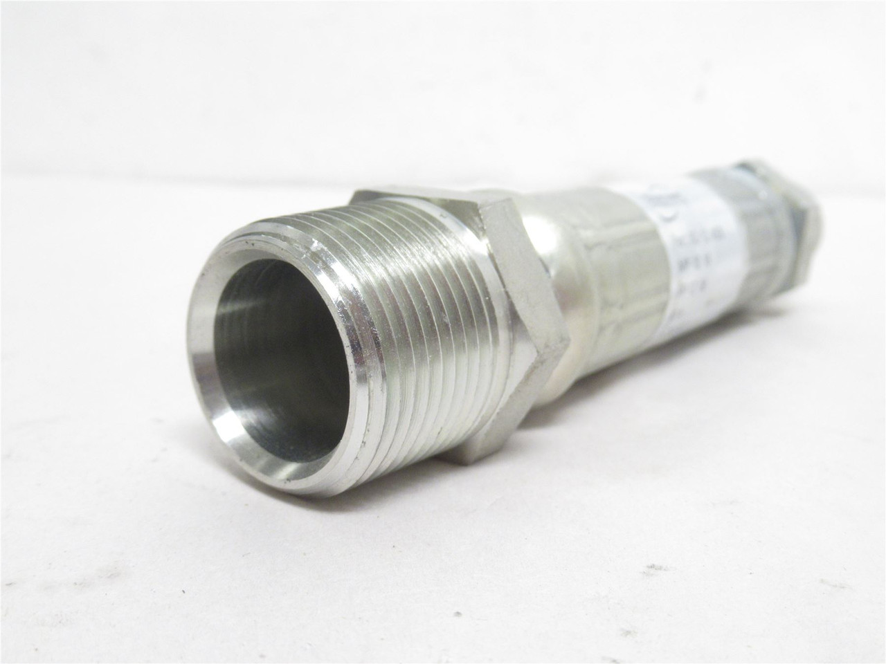 Discount Hose R2-12-ASB-6X1/2X3/4; Hose 8"L 3/4"ID 1/2x1"NPT