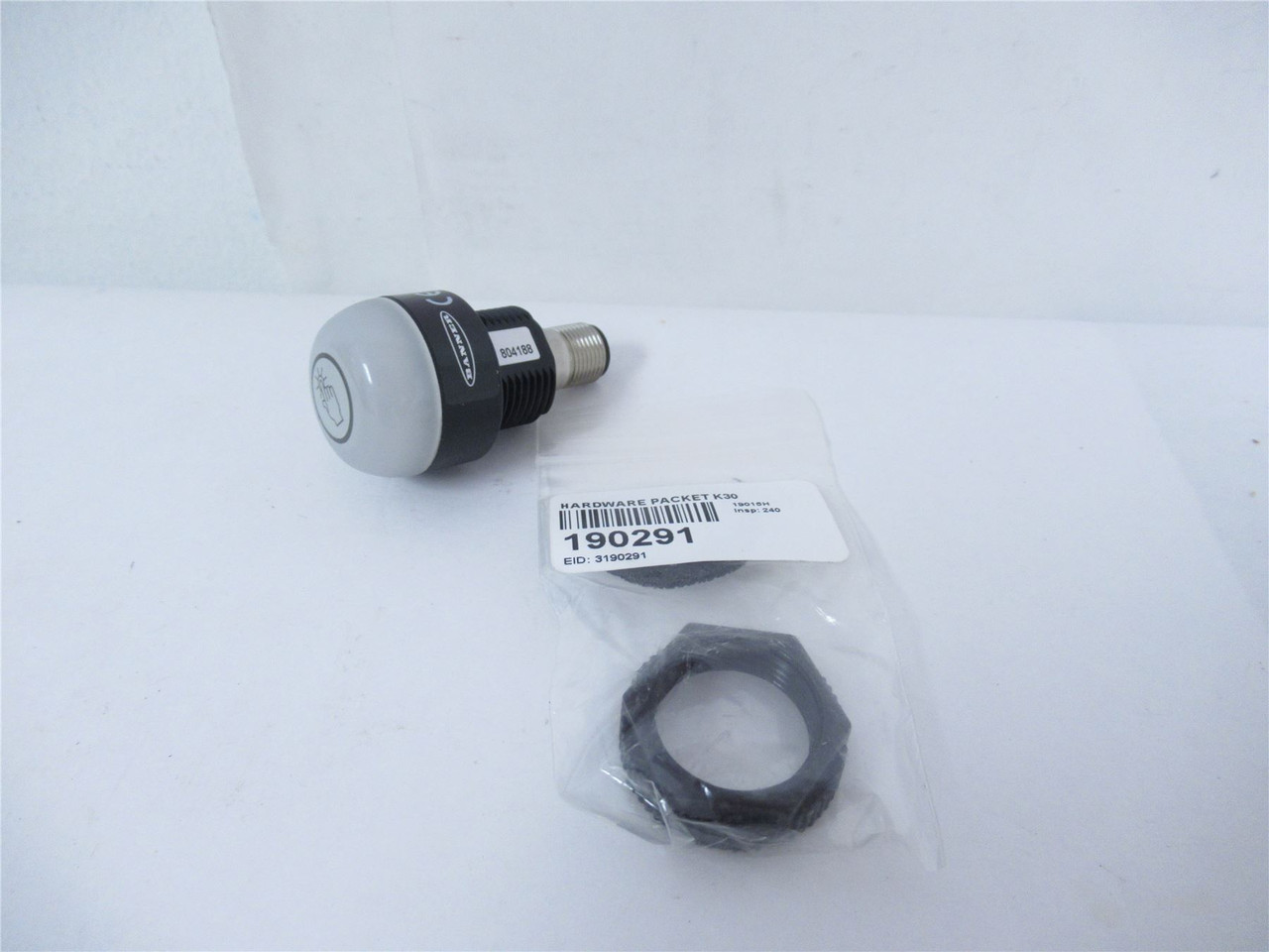 Banner K30APT2XWF2Q; Pushbutton Switch 12-30VDC Input PNP(NO)