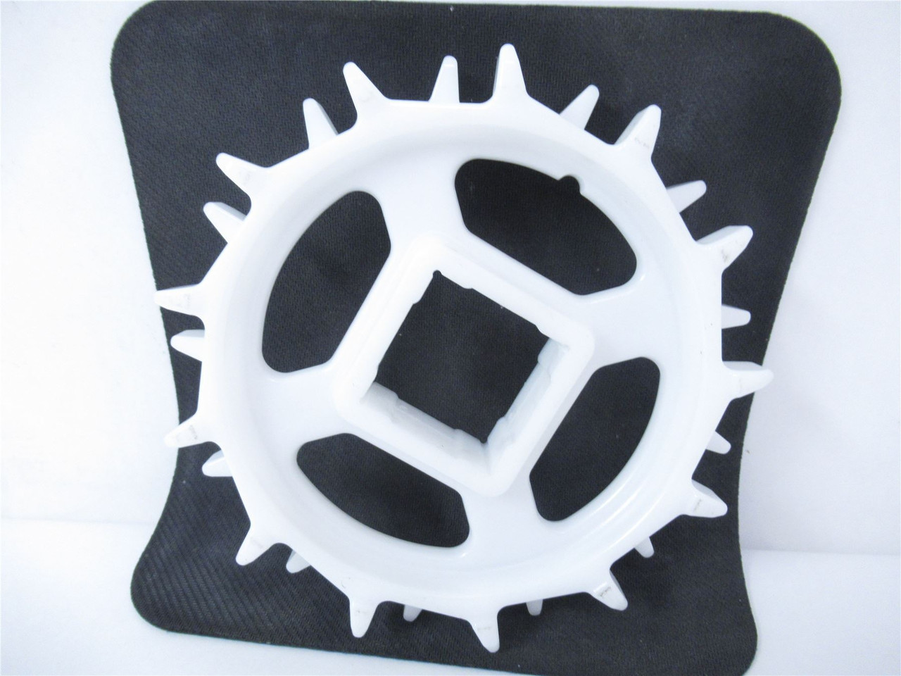 Intralox S3E4G5CWE7NG; Sprocket 2200 6.3" 13T 1.5" SqBore