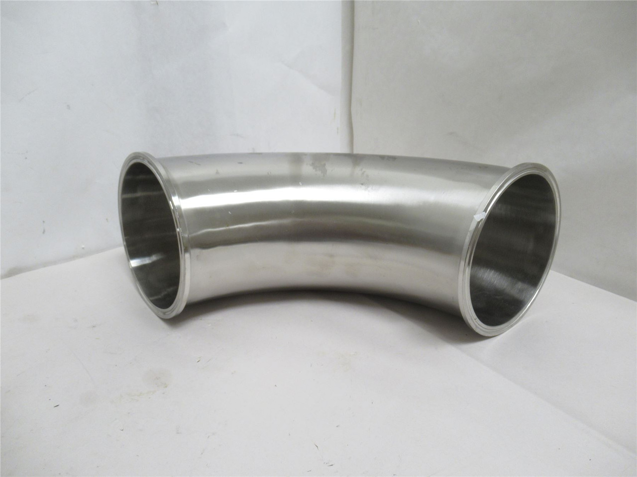 Sanitary Solutions 2CMP6-600; Pipe Elbow; 90Deg; SS-304; 6"