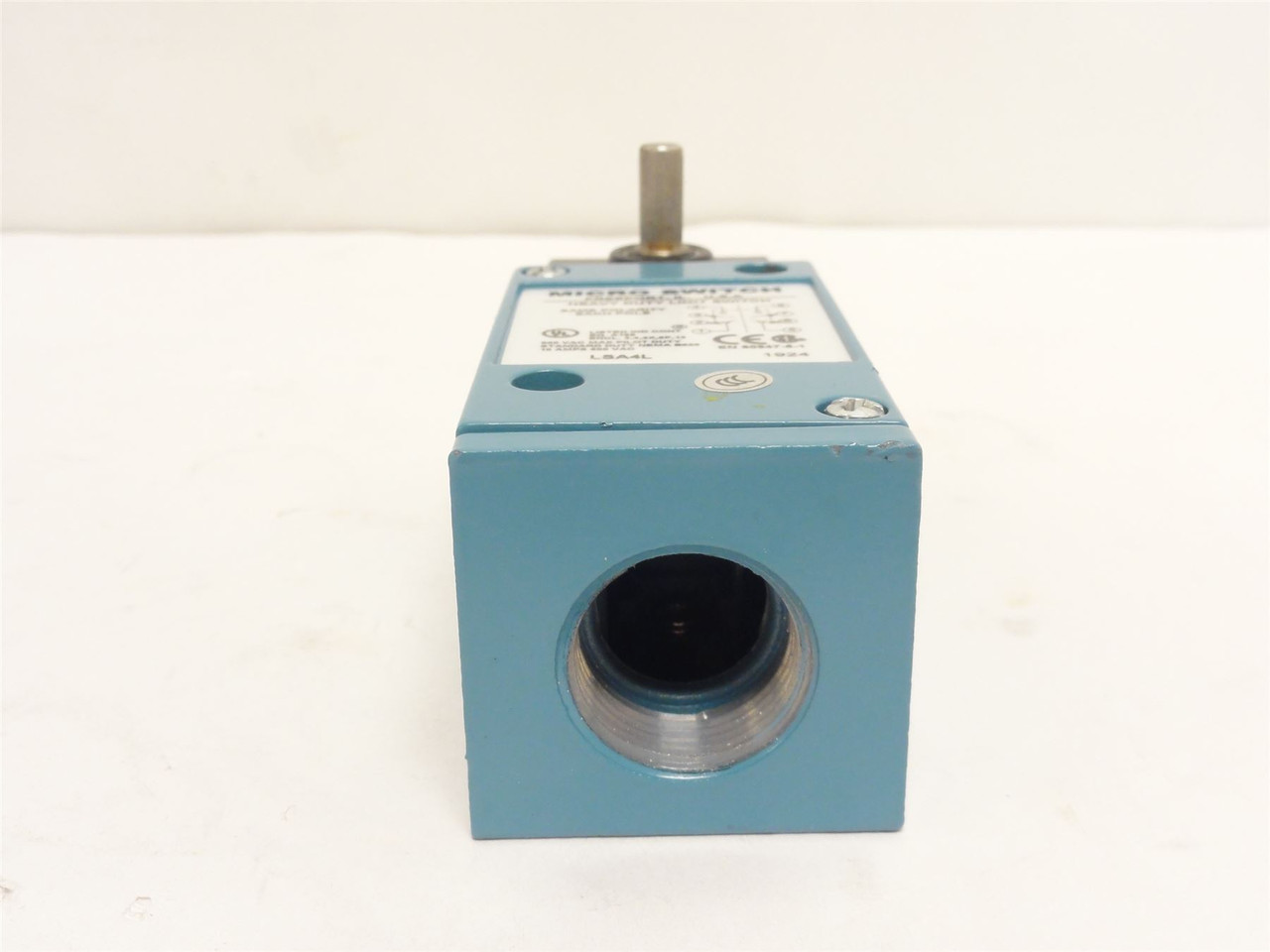Honeywell LSA4L; Snap Action Limit Switch 10A; 600VAC; 3/4NPT