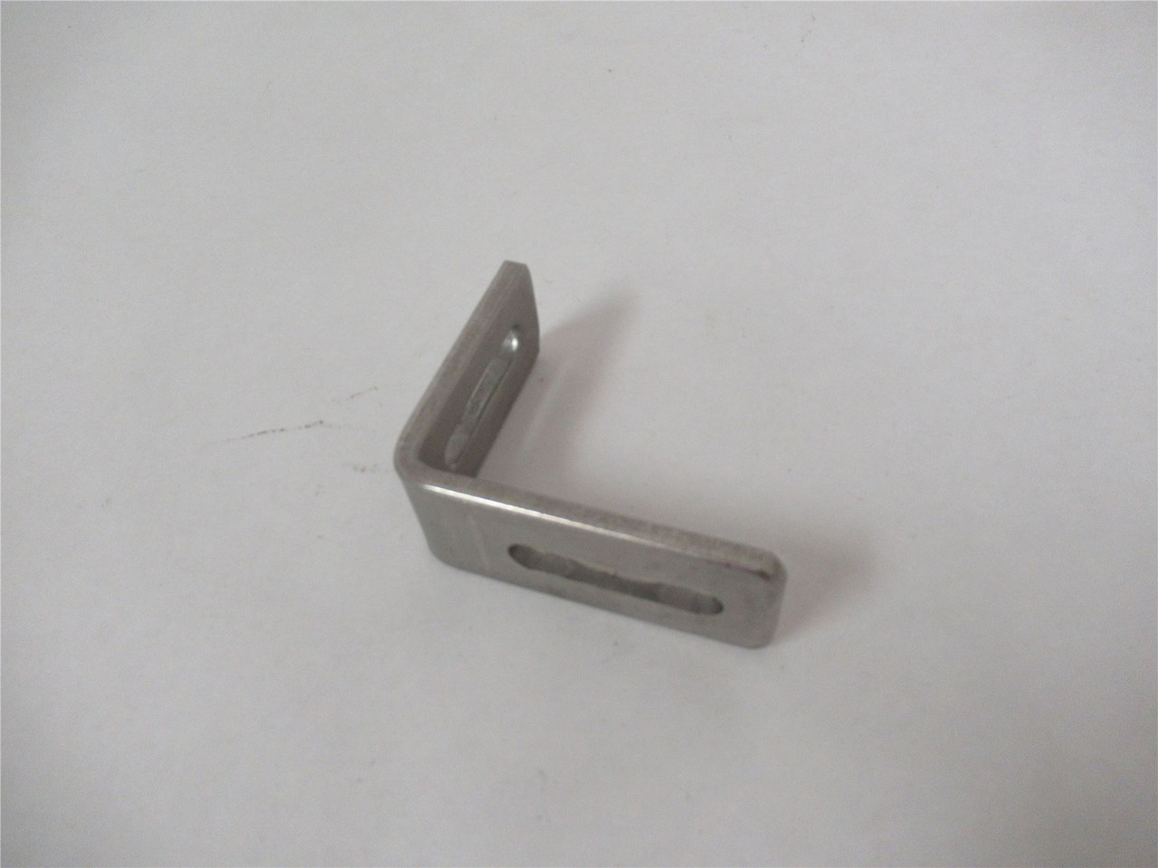 System Plast VG205B14S; Vertical Adjust BracketSingleSlot SST