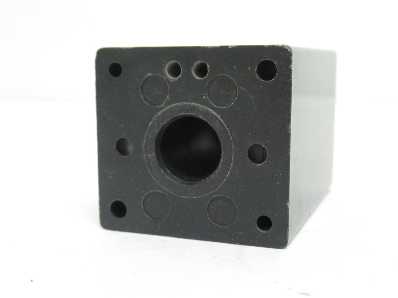 Numatics 225-372B; Solenoid Coil; 24VDC; 6 Amps; 1/2"ID