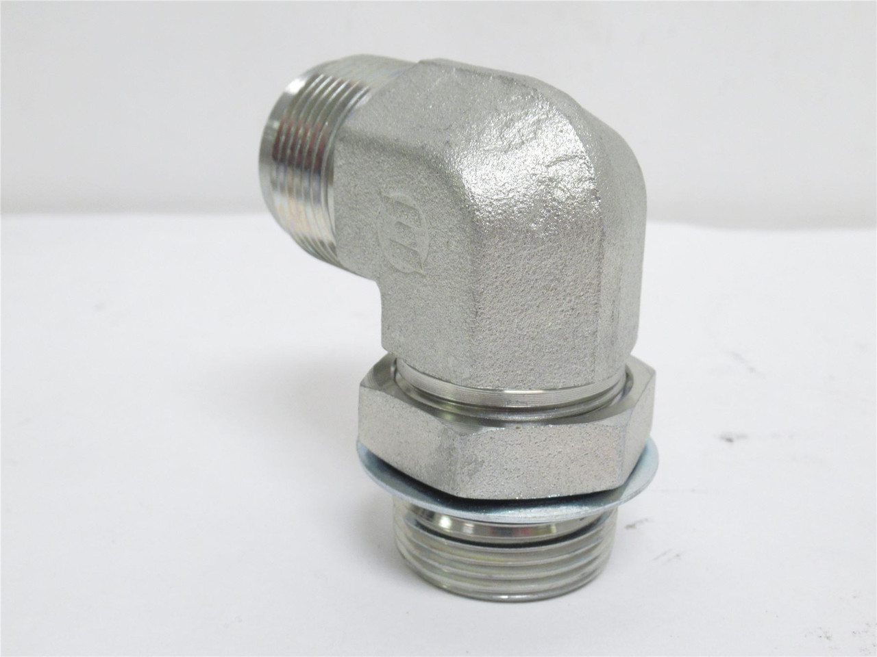 Brennan 6801-16-16-NWO-FG; Elbow Fitting 90Deg 1 JIC x 1 BOSS