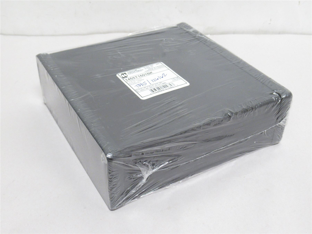 Hammond 1455T1601BK; Aluminum Black End Panel Box
