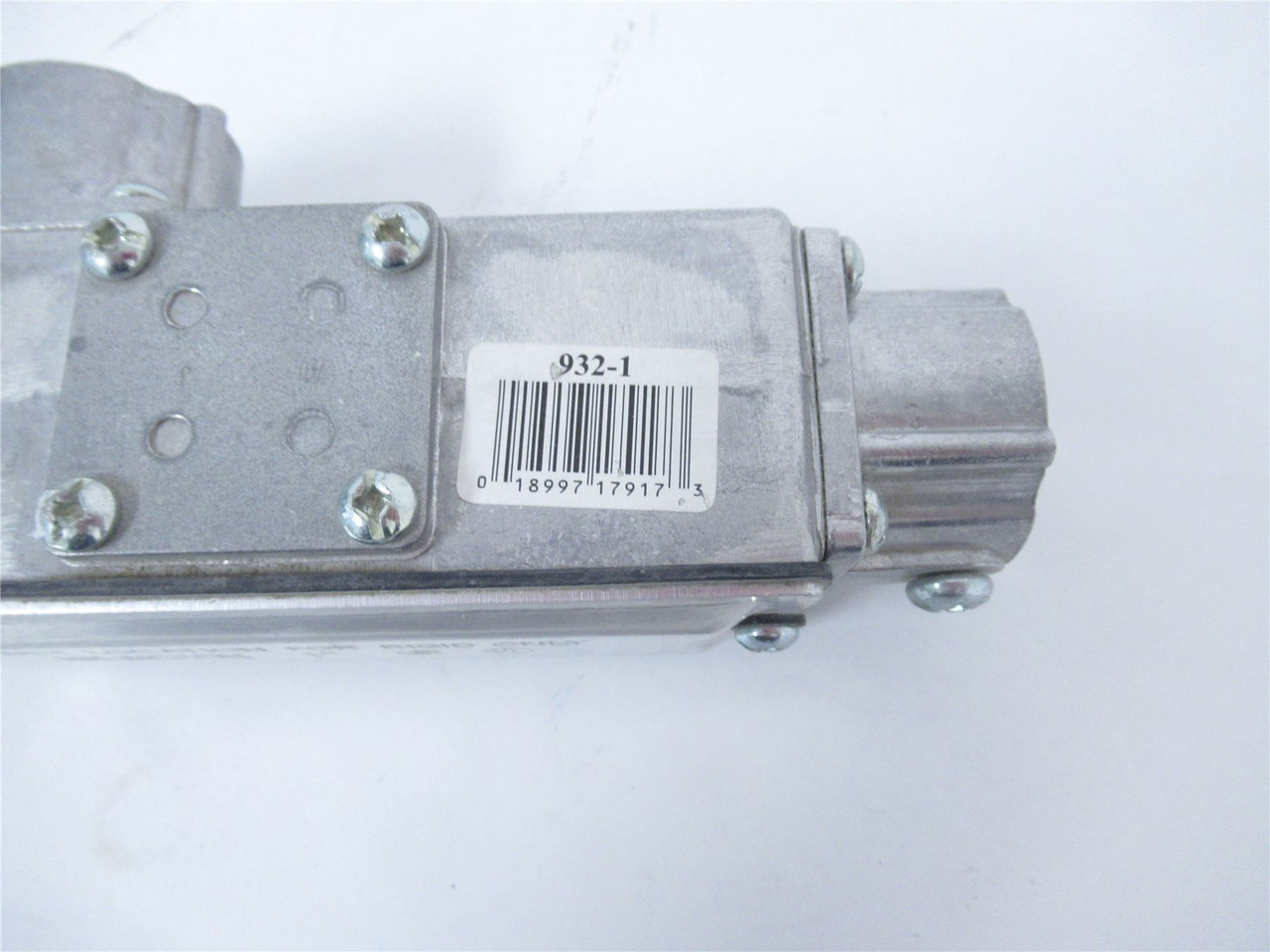 Arlington 932-1; Electrical Fitting 1" 1 LB Combo Cover