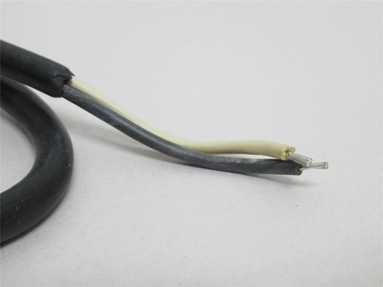 Moso EUV-200S052ST-3571 ; LED Driver; 100-277VAC In; 52V Out