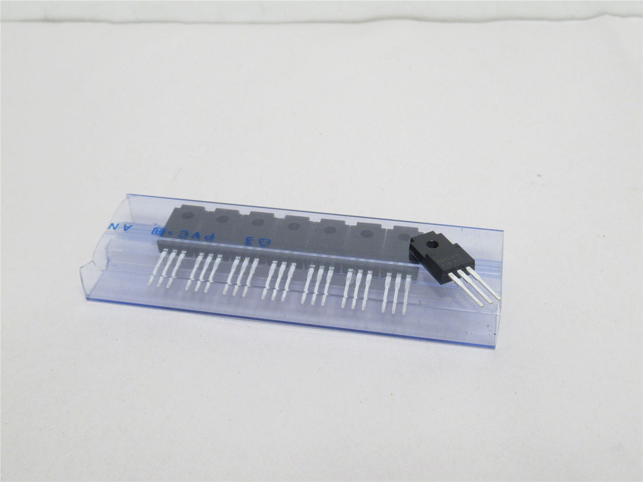 ROHM BA90JC5T; Lot-8; LDO Voltage Regulators; 9V; 1500MA; 3P
