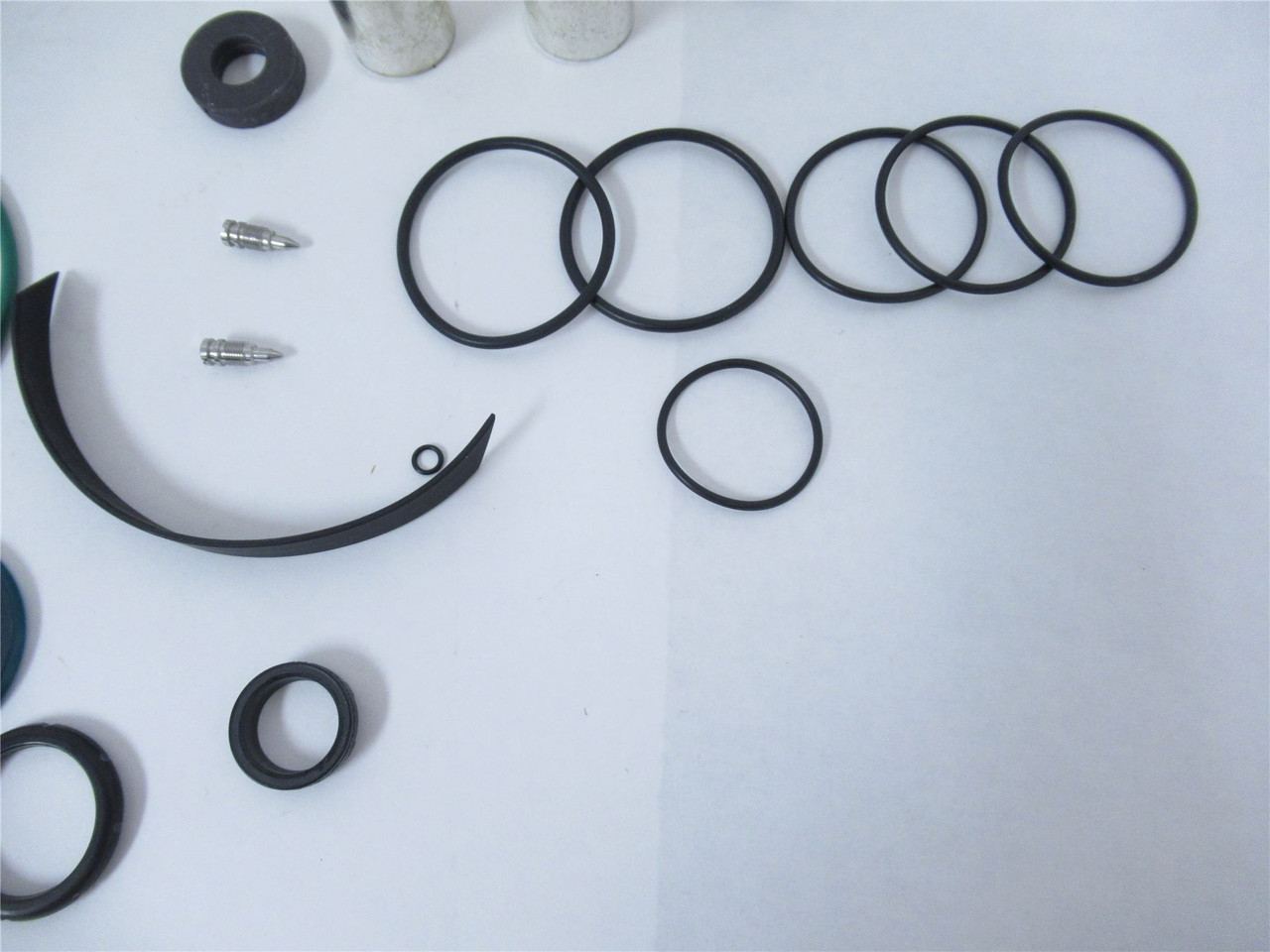 Hoegger 120881; Seal Kit F/Push Out Cyl