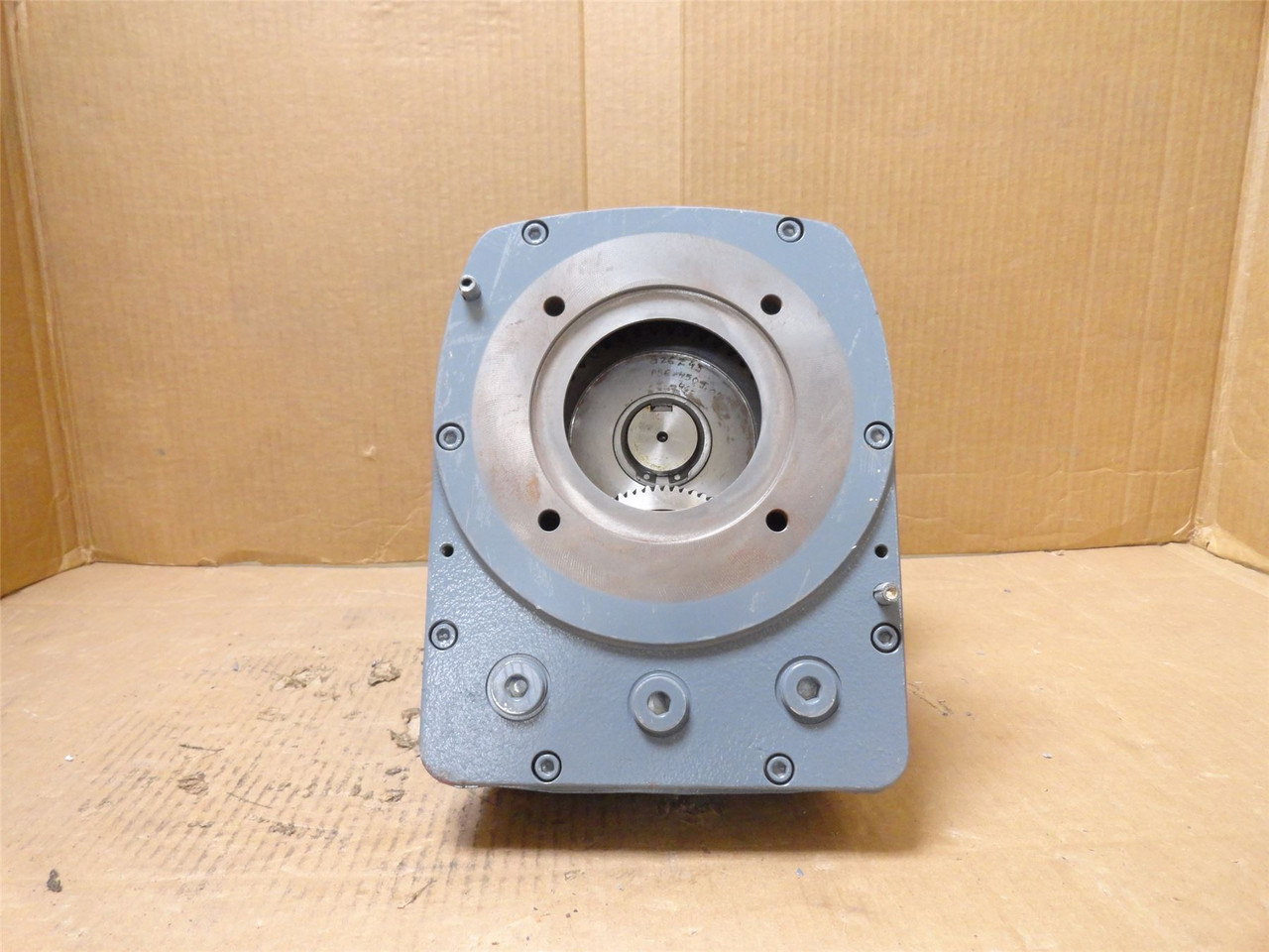 Bege V1; Gear Reducer G26-IEC; 5.27:1 Ratio; ISOVG220M