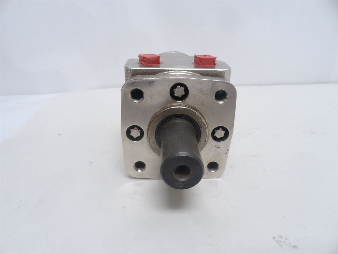 Eaton 406-10-0102; Hydraulic Motor; Nickel Plate Shaft 1"OD
