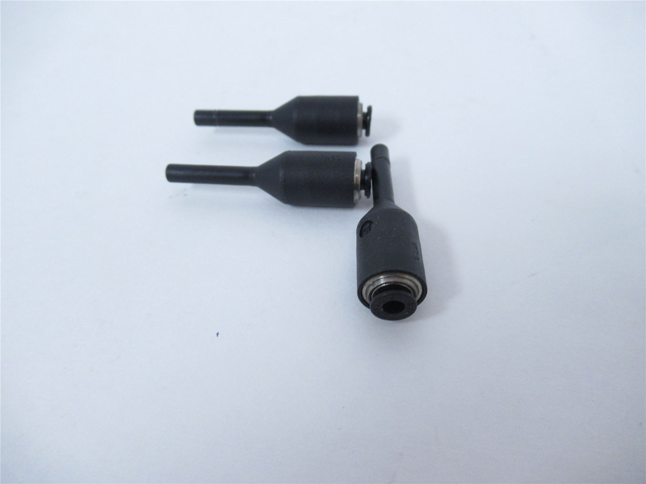 Legris 3166 53 04; Lot-3 Reducer Fitting 1/8PTC x 5/32tube