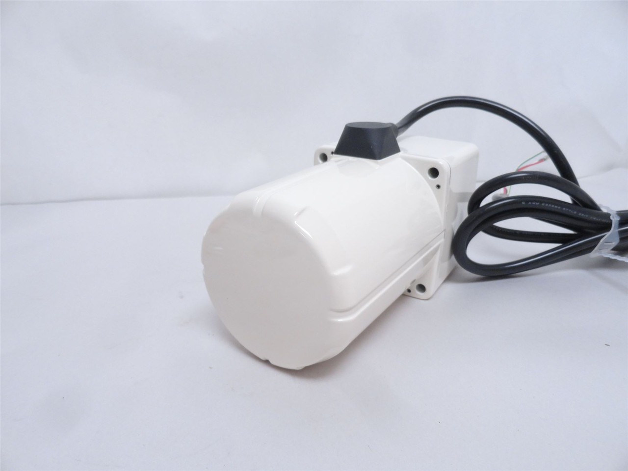 Oriental FPW54052-5; Washdown Gear Motor 5:1 Ratio; 1/19HP