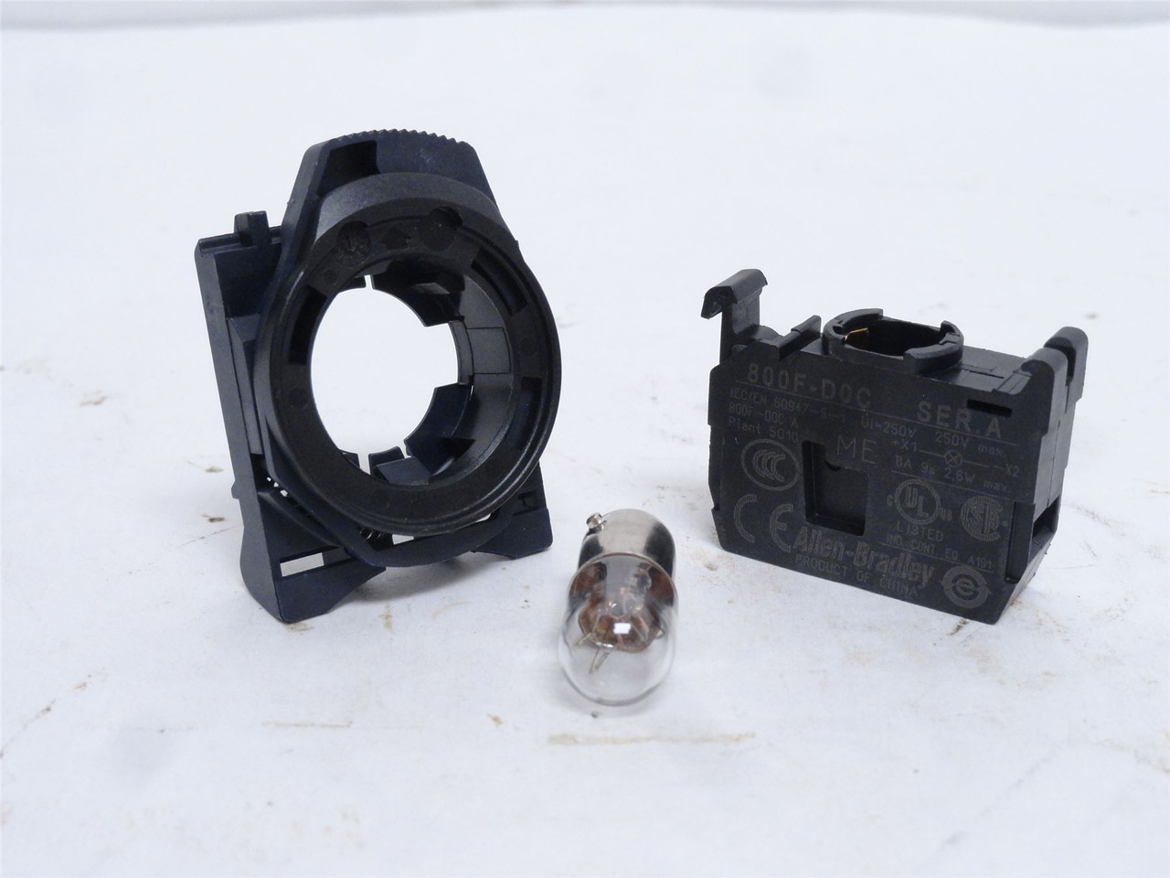 Allen-Bradley 800F-PD5C; Plastic Latch Mount Lamp Module 120V