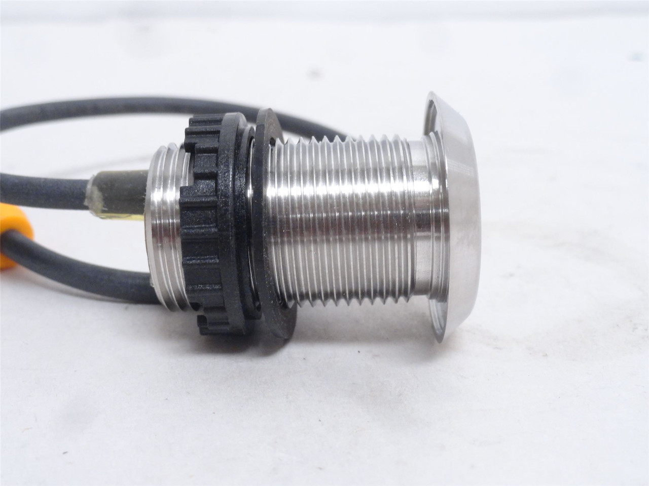 ifm KT6301; Capacitive Illuminated Pushbutton; 24VDC; PNP/NPN