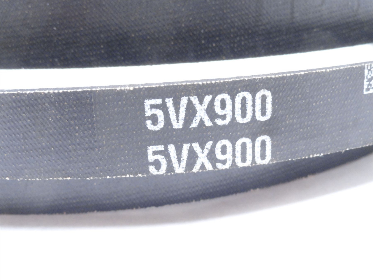 Gates 5VX900; V-Belt; 90"Long; 5/8" Top Width; 17/32" Thick