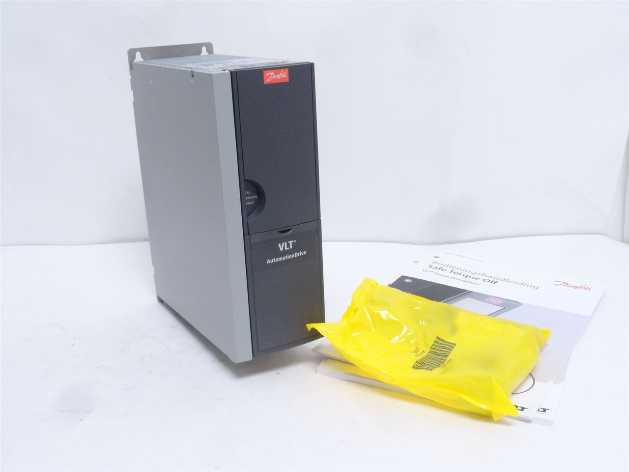 Danfoss 131B0001; Frequency Converter; 4kW/5HP; 380-500VAC In