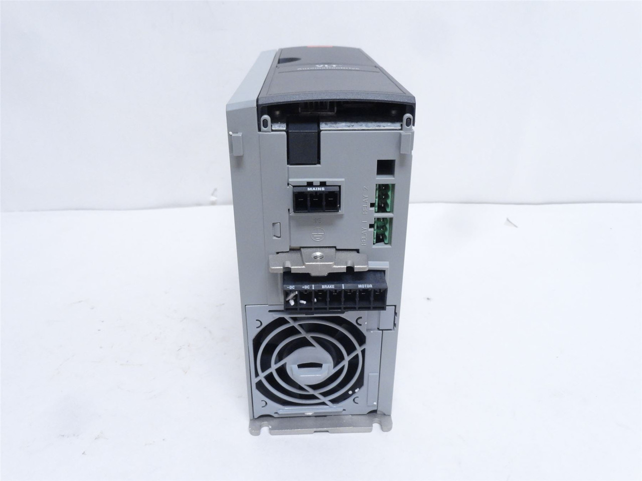 Danfoss 131B0001; Frequency Converter; 4kW/5HP; 380-500VAC In