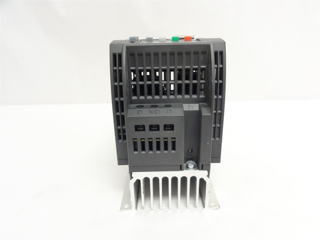 Siemens 6SL3210-5BE21-5UV0; AC Drive; 2HP; 400-480VAC; 3.5A In