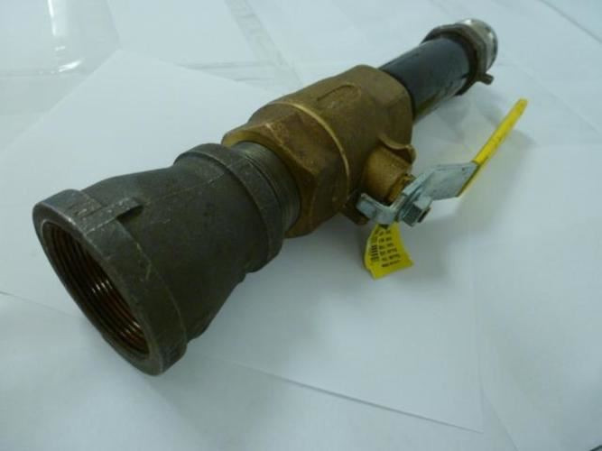 Apollo 70-107-01; Valve with attachments; 1-1/2"
