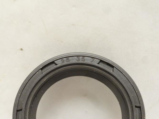 SKF 692303; Lot-2; Oil Seals; 25mm ID x 35mm OD x 7mm Wide