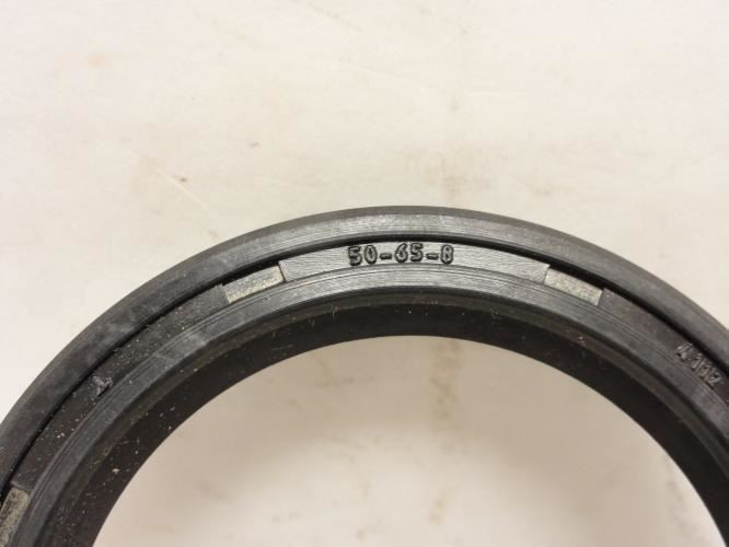 CR 19600; Metric Oil Seal; 50 ID x 65 OD x8mm Wide