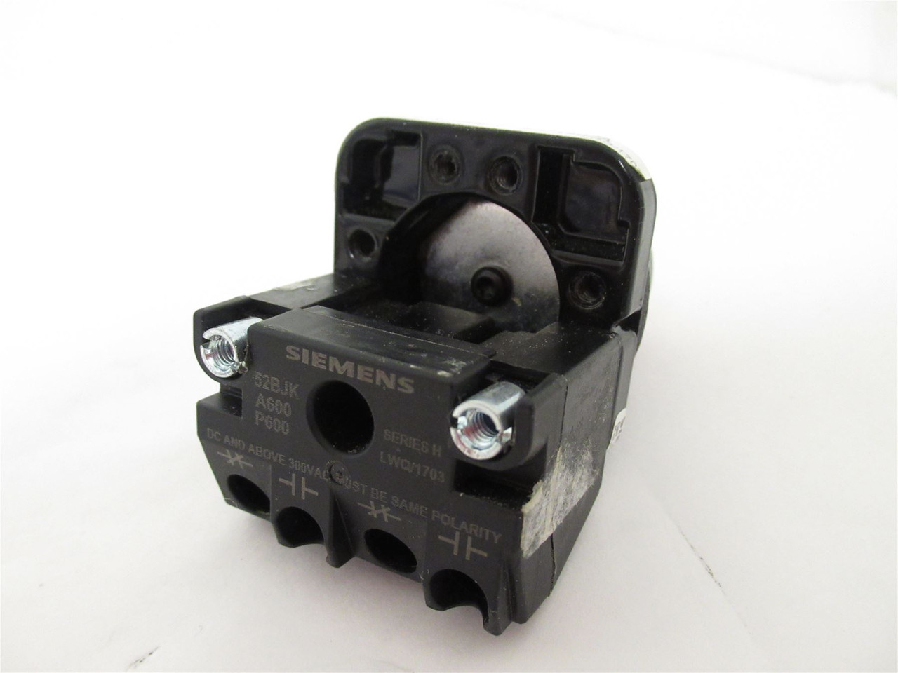 Siemens 52PX8B2A; Red Push Button Unit 1NO/1NC