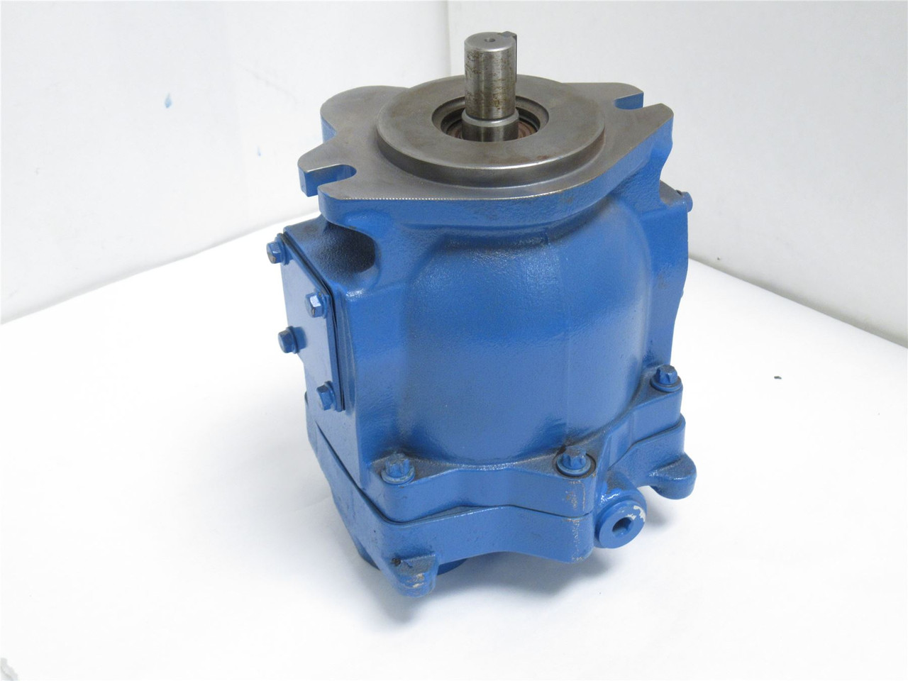 Vickers PVQ45B2RSE1S20C1912; Piston Pump