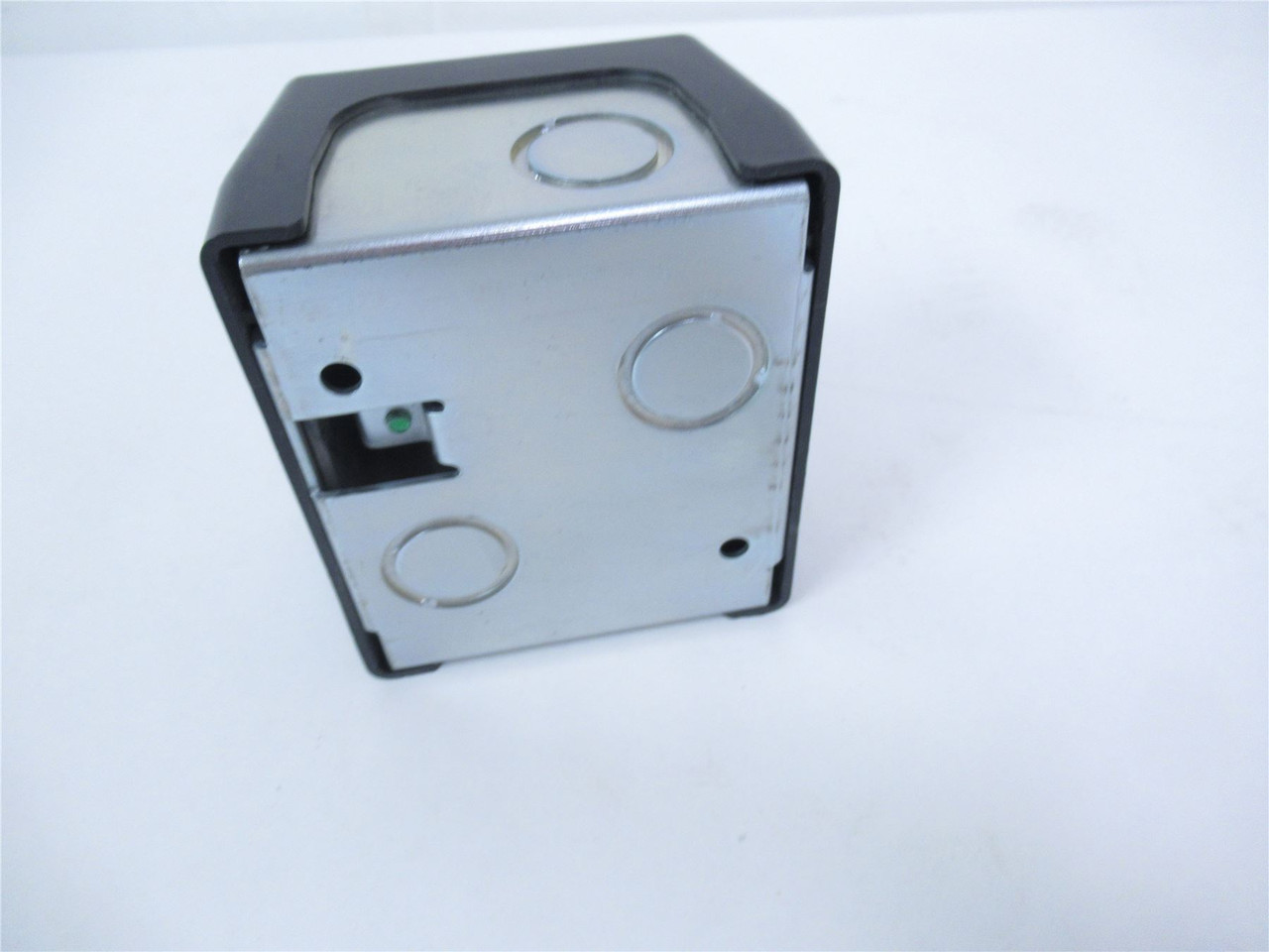 Hubbell 1389; Motor Disconnect Switch 30A 600V 3 Pole NEMA1