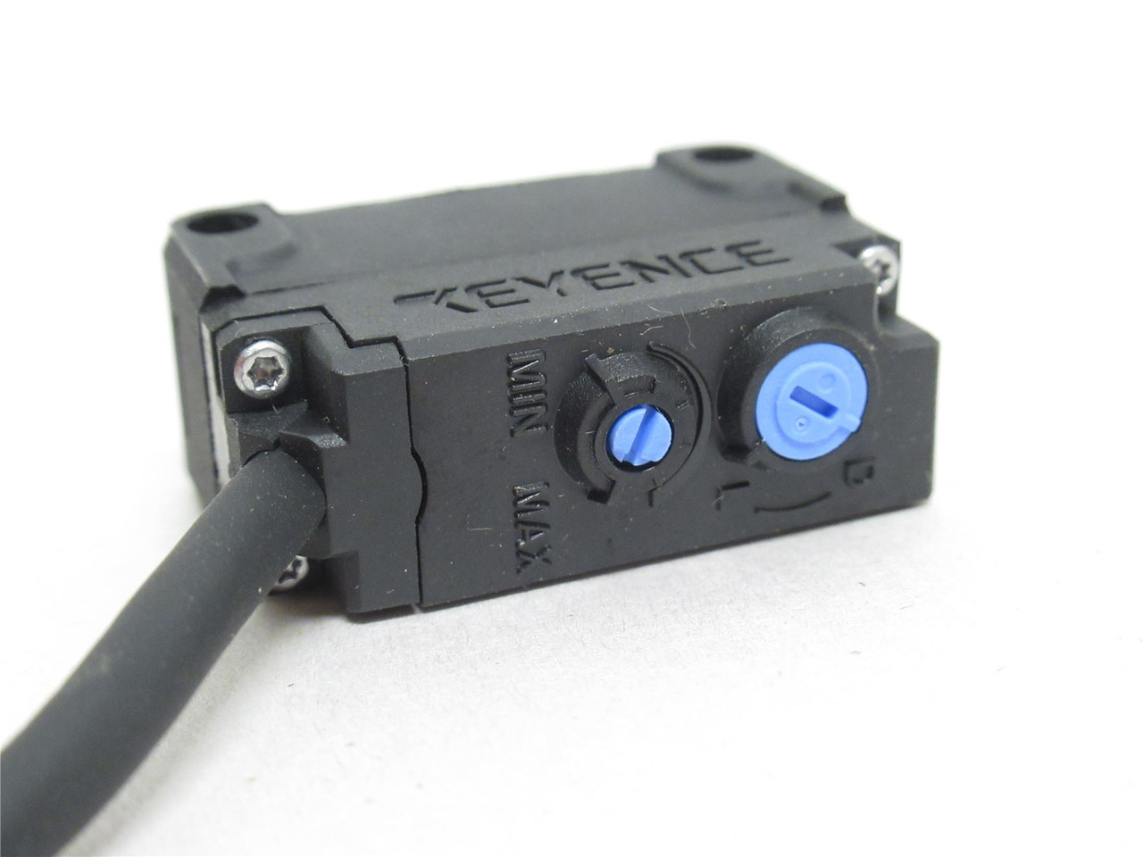 Keyence PZ-G61N; Photo Electric Sensor 10-30VDC; NPN; 2m Wire