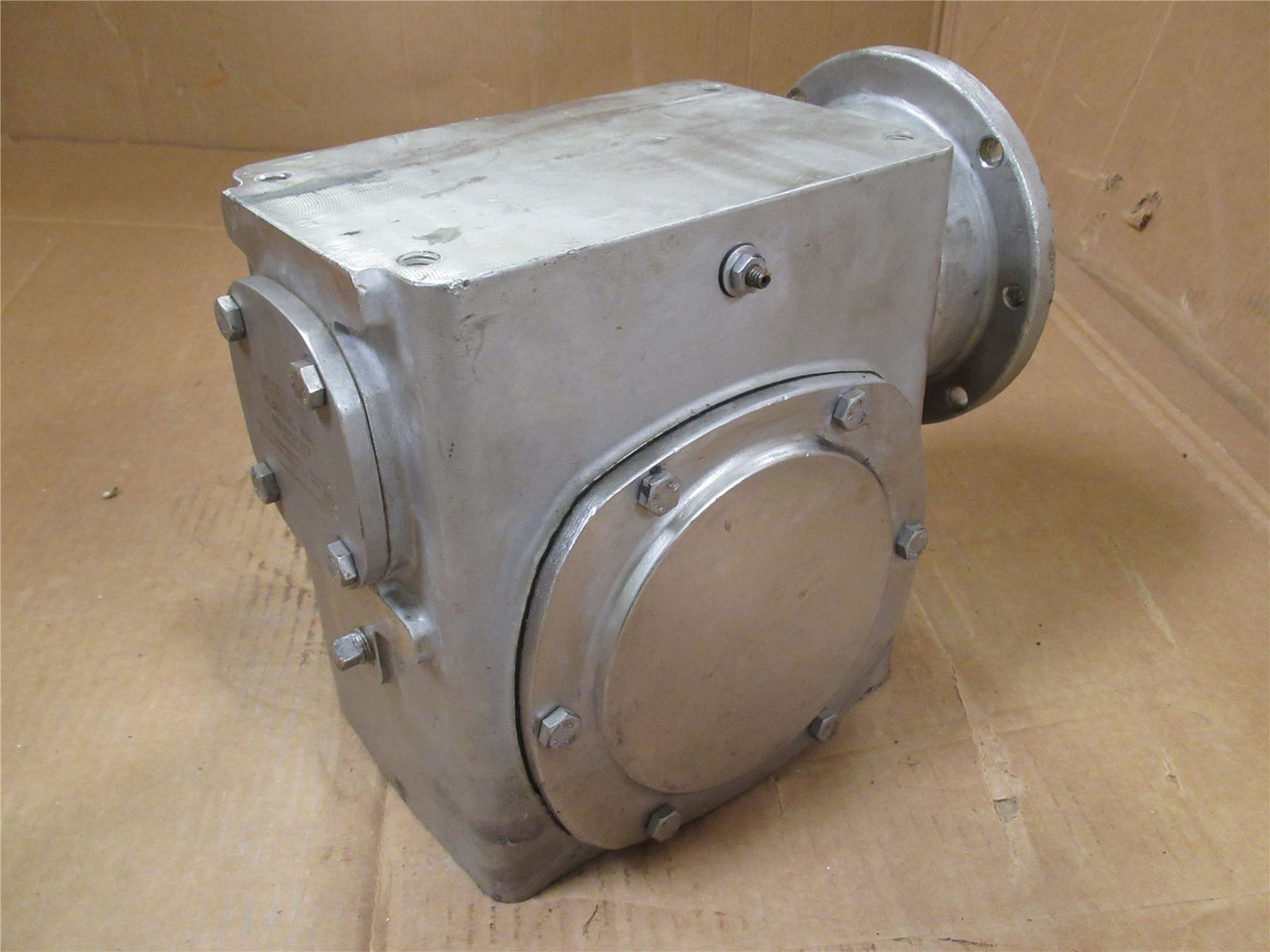 Sterling S2325HWBQ075563; Gear Reducer; SS; 75:1 Ratio; 2.06HP