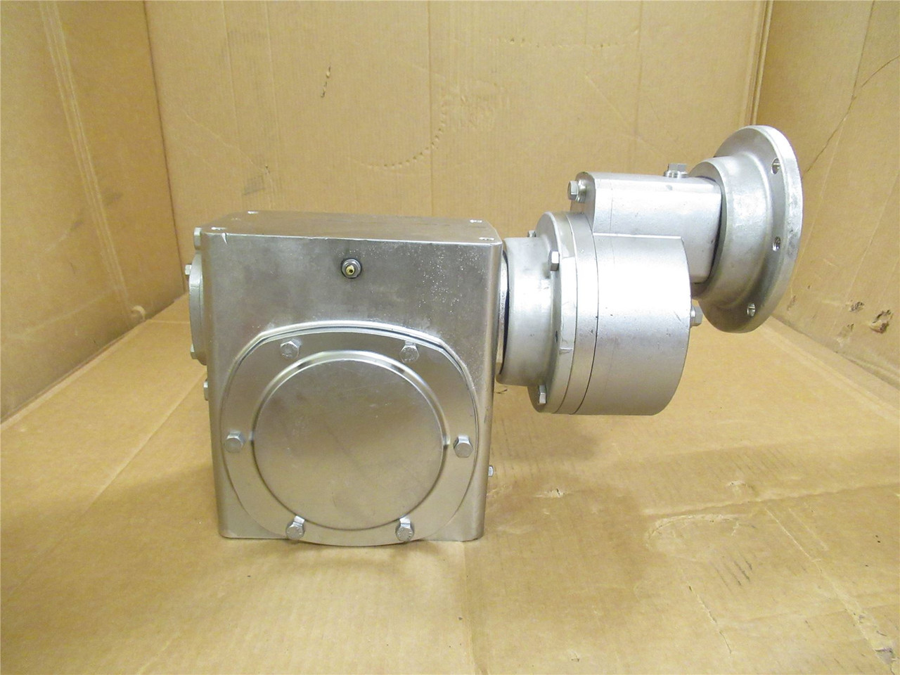 Sterling S2325HWBQ075663; Custom Gearbox; SS; RA; 75:1 Ratio