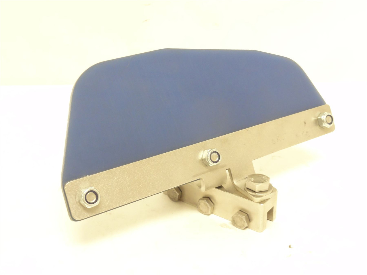 Meyn 0587.0080.000.69; H-Disk Flap Right; Size: 8"