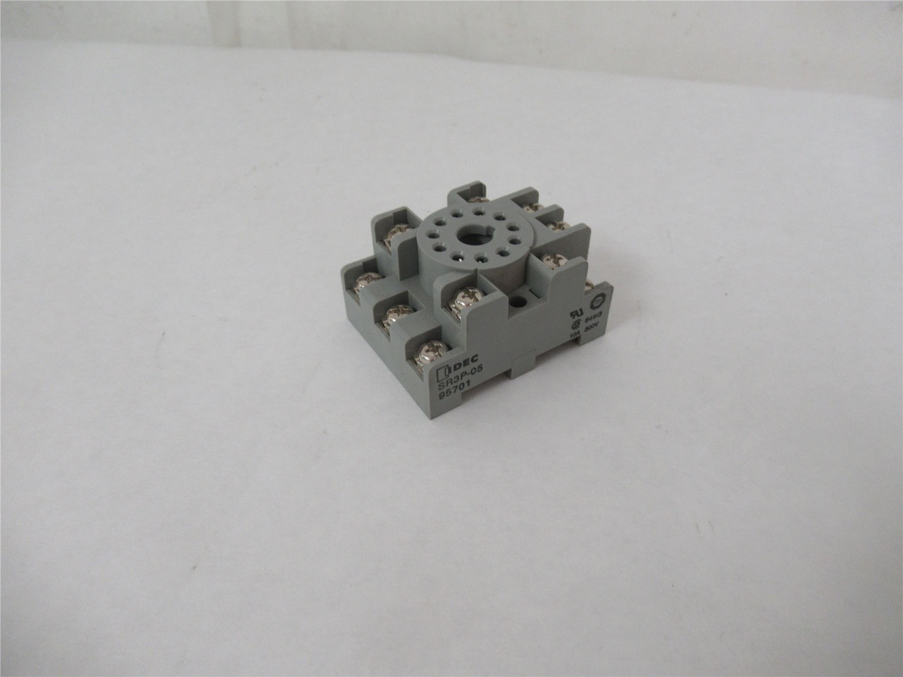 IDEC SR3P-05; Relay Socket SPDT through 3PDT 10A