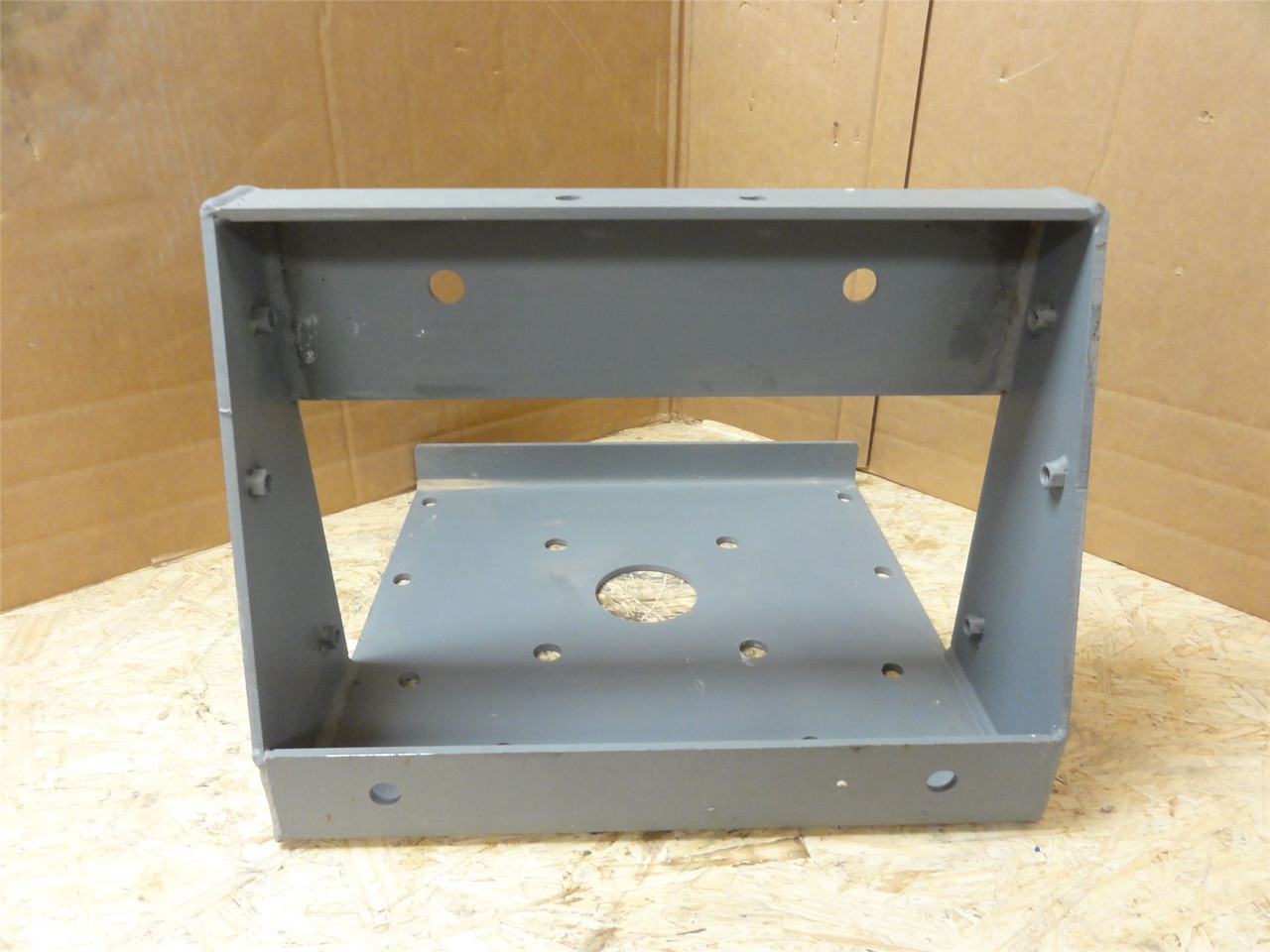 Martin 12CHTEO6SSBBR; Through-End Mount Pedestal; Size: 12"