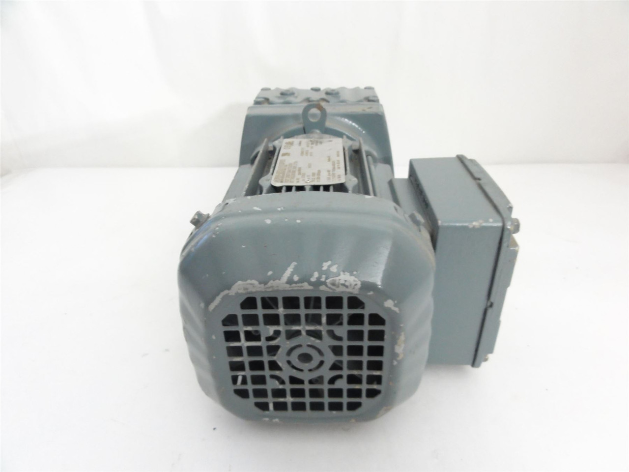 SEW R37DRS71M4/TH/DH; AC Gear Motor 18.05:1 Ratio; 3/4HP
