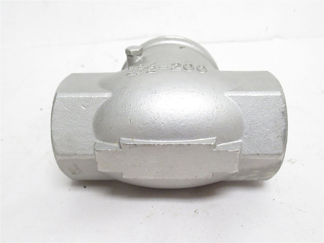 Industry-Std 61DU94; Swing Check Valve; SS; 1-1/2NPT