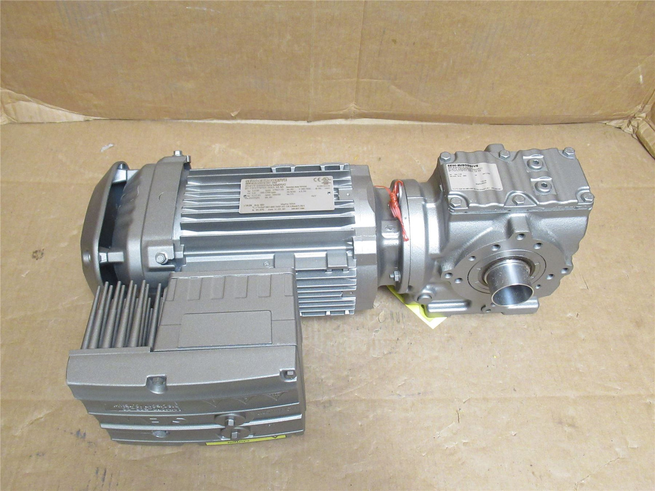 SEW ST47/TDRN80M4/MM07/C; AC Gearmotor; 14.24:1 Ratio; 1HP