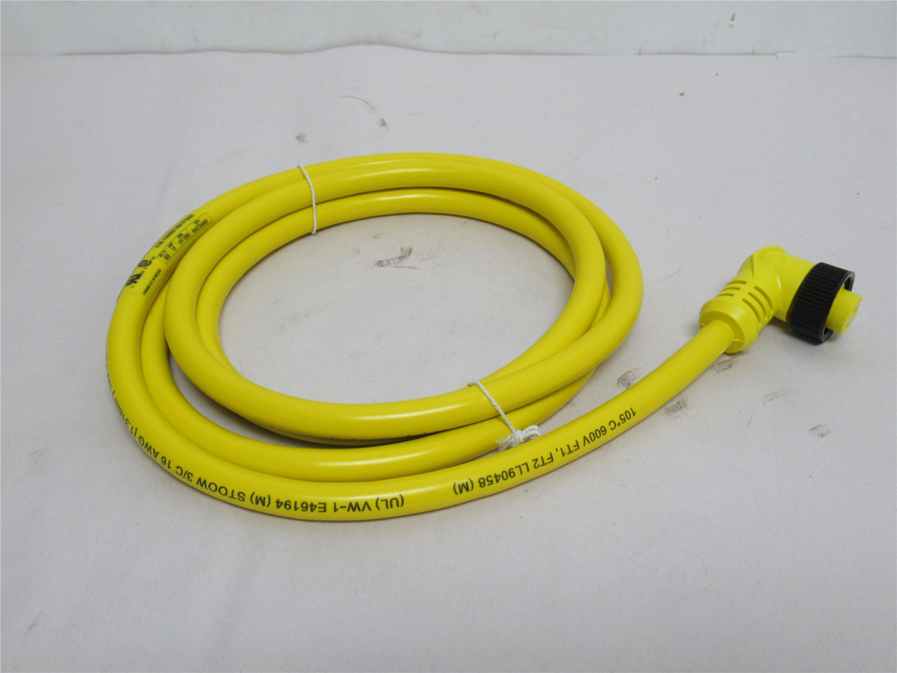 Molex 1300060426; Mini-Change Cordset 90Deg; 3-Pin; 6.6' Long