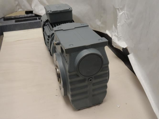 SEW SA67 DRS90M4BE2/TF; Gearmotor 220-420V; 5.9/3.4A; 3Ph