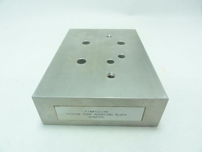 Dynatec 102243; Piston Pump Mounting Block