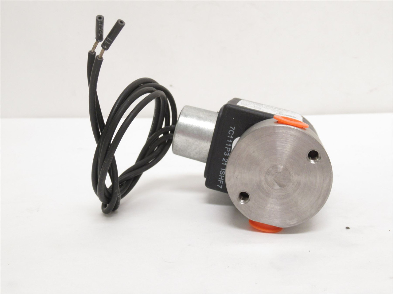 Parker 71315SN1EN00N0C111P3; Solenoid Valve 1/8NPT; 110/120V