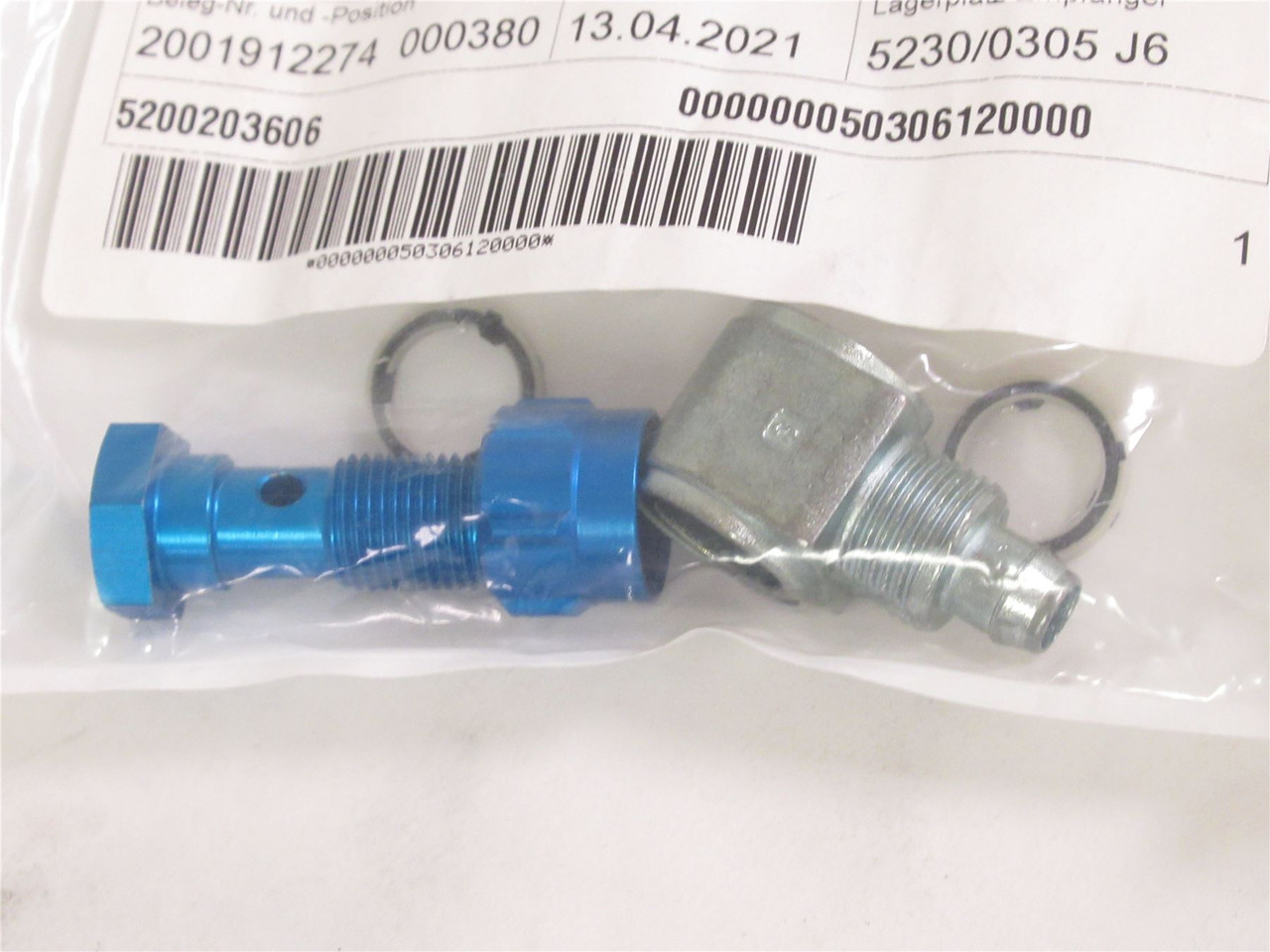Bizerba 50306120000; Push-To-Connect L Fitting TH LCK-1/8-PK*