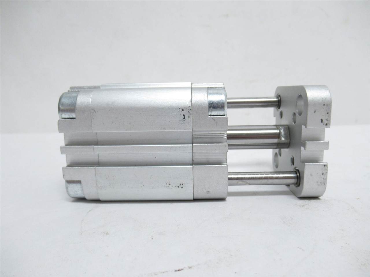Festo ADVUL-32-25-P-A; Air Cylinder; 32mmID x 25mm Stroke