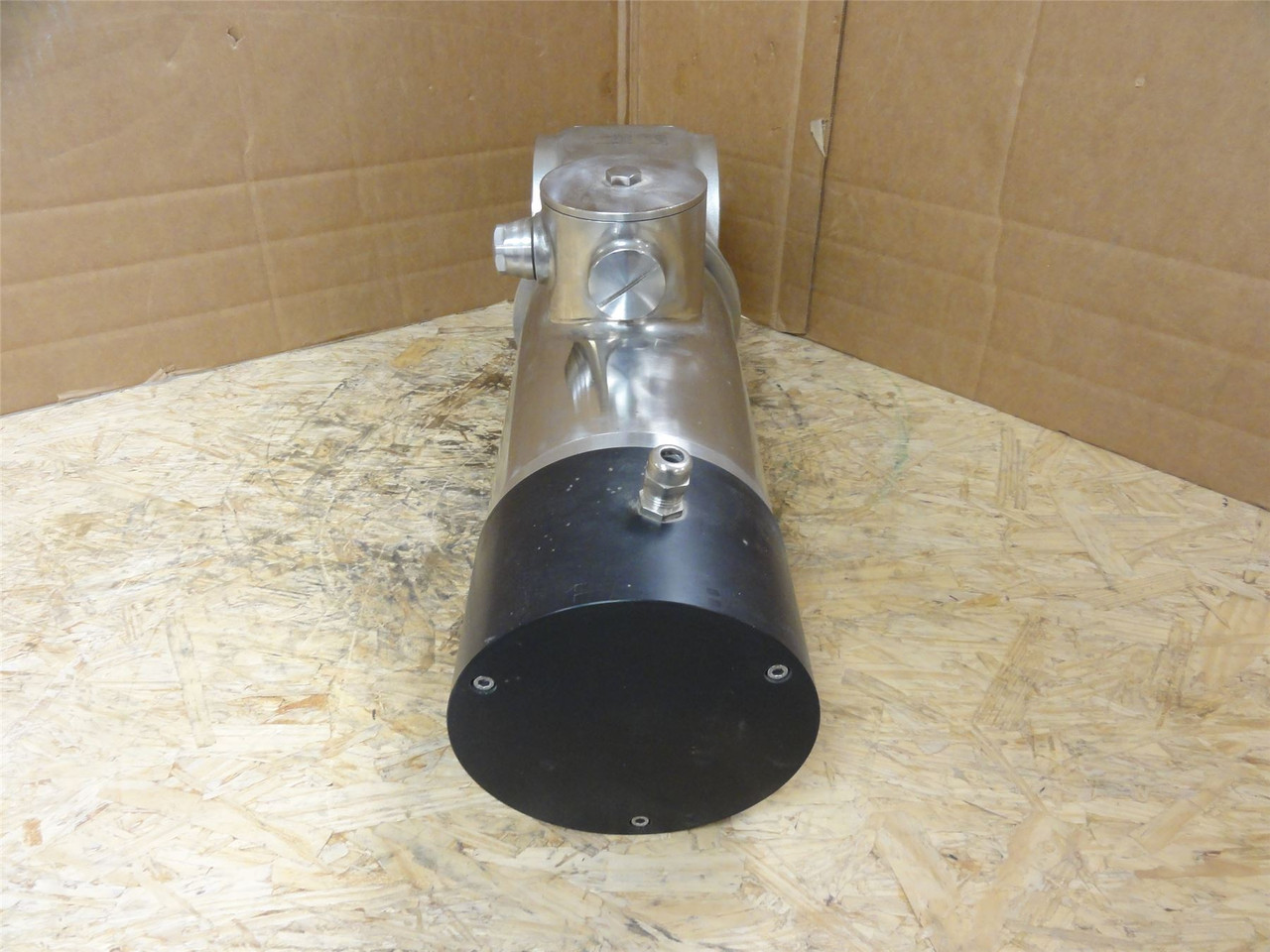 Dertec 48M2; AC Gear Motor; SS; 35.39:1 Ratio; 0.55kW; 480VAC