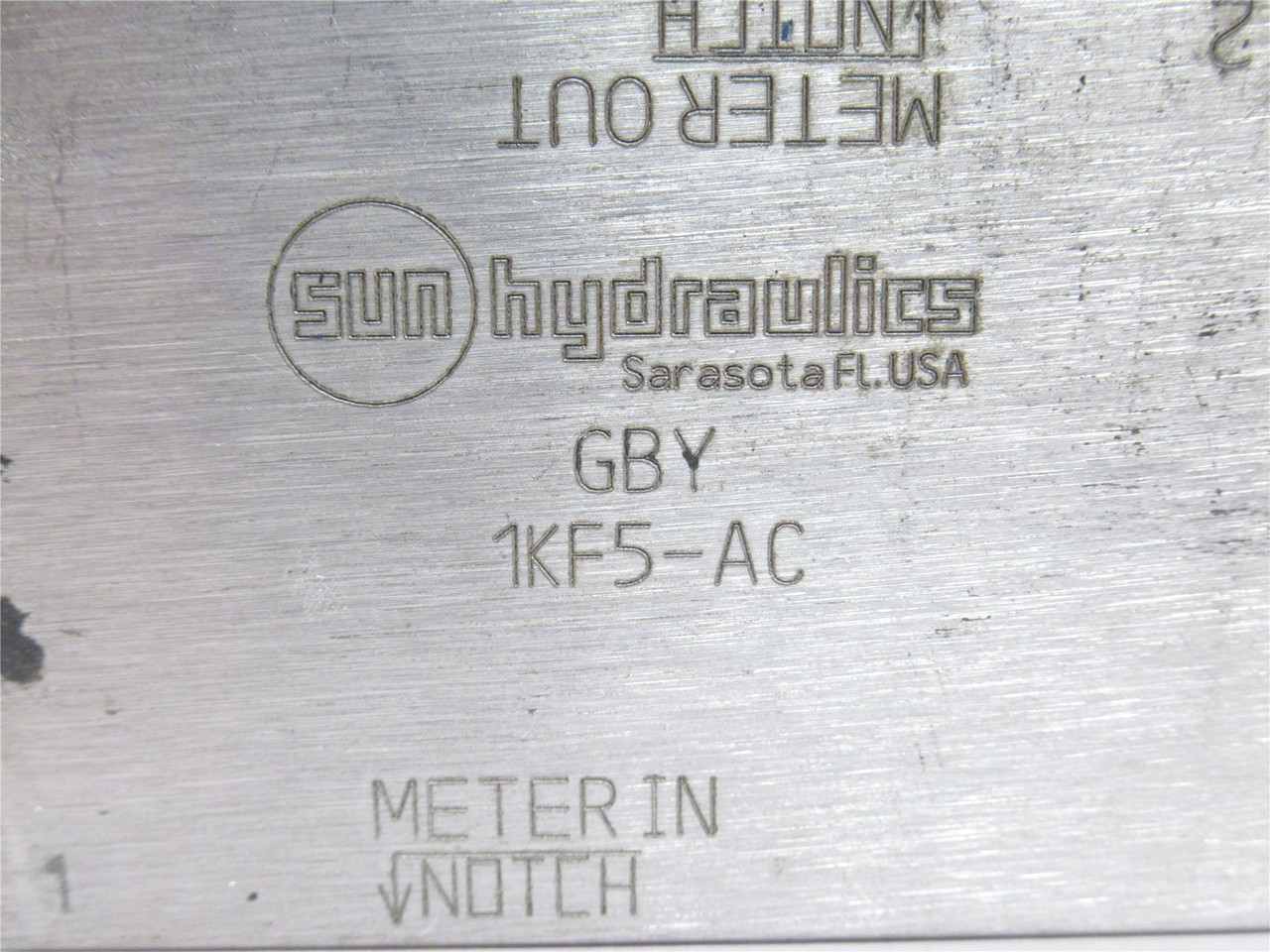 SUN GBY; Aluminum Sandwich Manifold; 22-Cavity