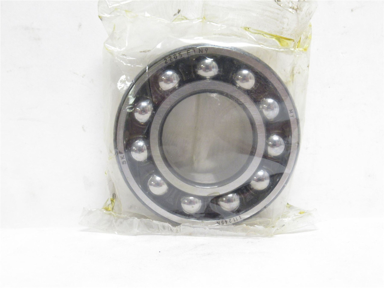 SKF 2205-ETN9; Self-Aligning Ball Bearing; 25mmID x 52mmOD