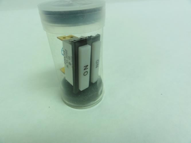 Nordson 120413A; Neon Lamp Kit; 250V; 1/3W